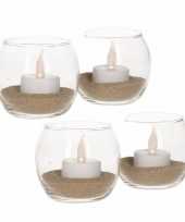 4 waxinelichthouders met goud zand en led lichtjes